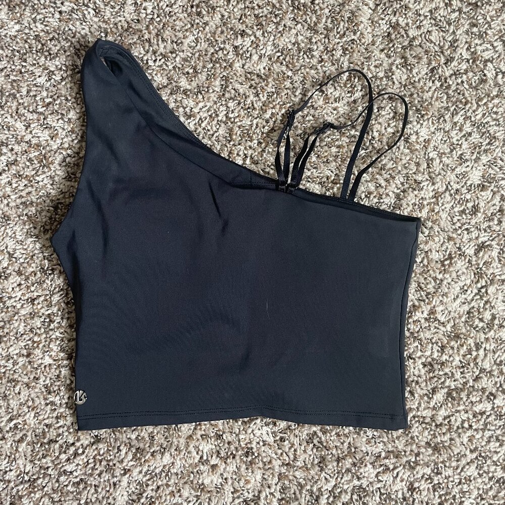 BuffBunny Simmons black one-shoulder longline workout top